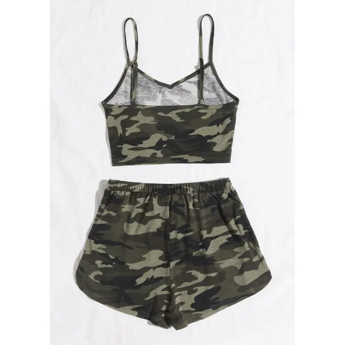 Kadın Kamuflaj Desenli Askılı Crop Top ve Şortlu Gecelik Takım
