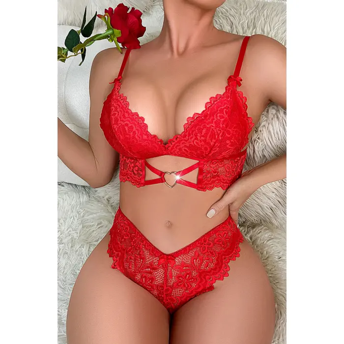 Kadın Kırmızı Kalp Tokalı Çapraz Lastik Detaylı Dantel İç Çamaşır Takımı