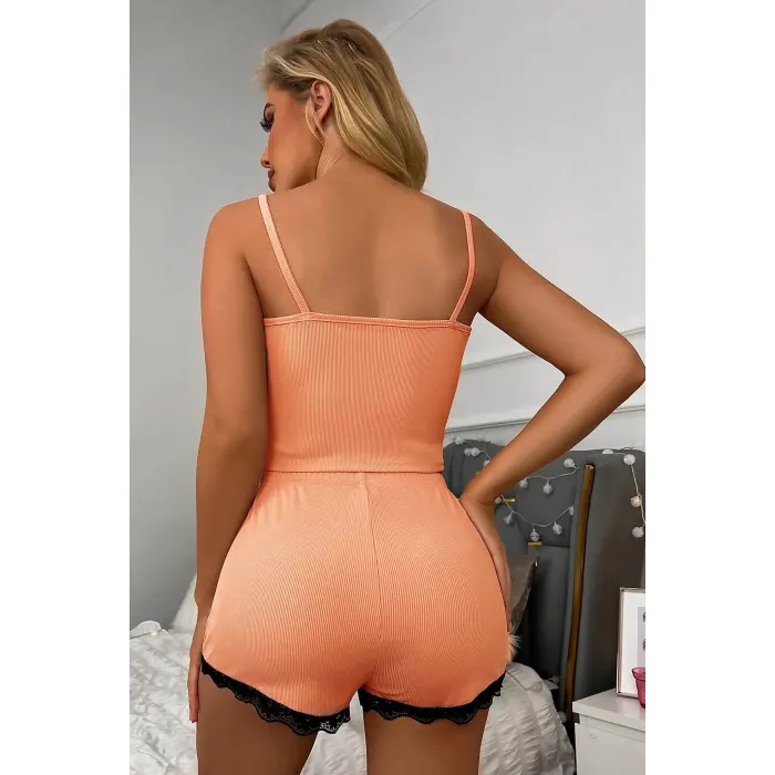 Kadın Mercan Pembe Alt Ve Üst Dantel Detaylı Şortlu Gecelik Takımı