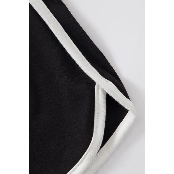 Kadın Siyah Askılı Crop Top ve Şortlu Gecelik Takım