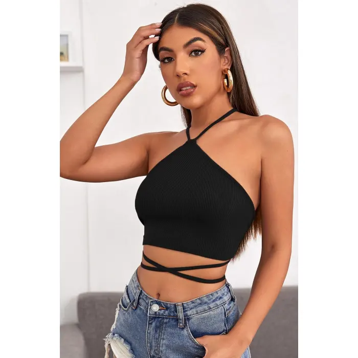 Kadın Siyah Sırtı Açık Boyundan Çapraz Bağlamalı Crop Top Bluz