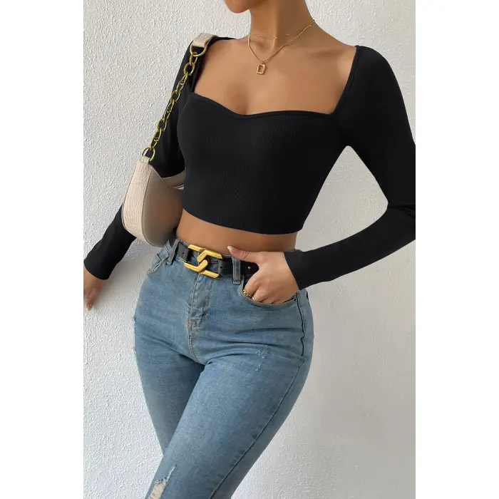 Kadın Siyah Uzun Kol Göğüs Dekolteli Şık Crop Top Bluz