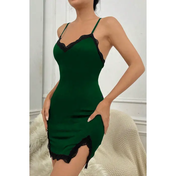 Kadın Yeşil Göğsü ve Bacakları Dantelli Yırtmaçlı Şık Gecelik