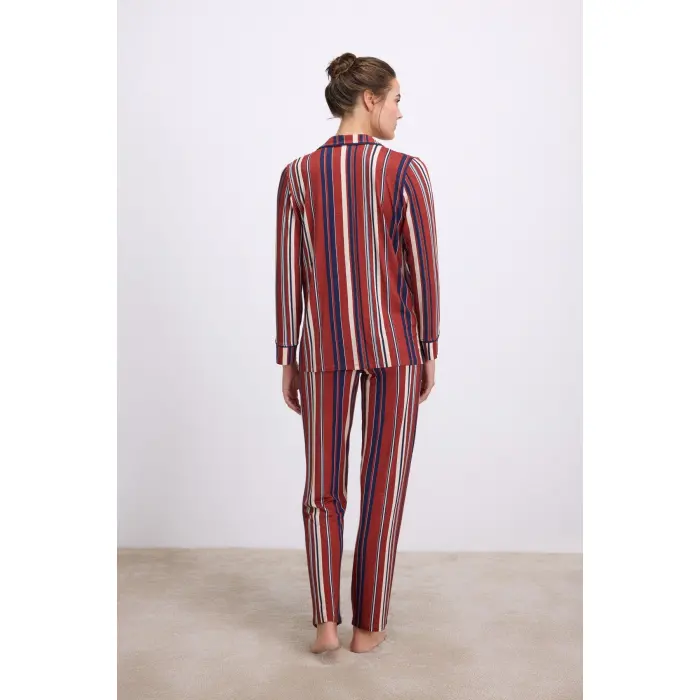 LYYN %100 Modal Uzun Kollu Düğmeli Çizgili Pijama Takımı