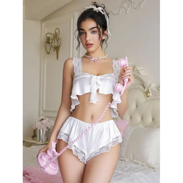 LYYN Arias Closet Beyaz Dantel İşlemeli Sütyenli Saten Şortlu Takım