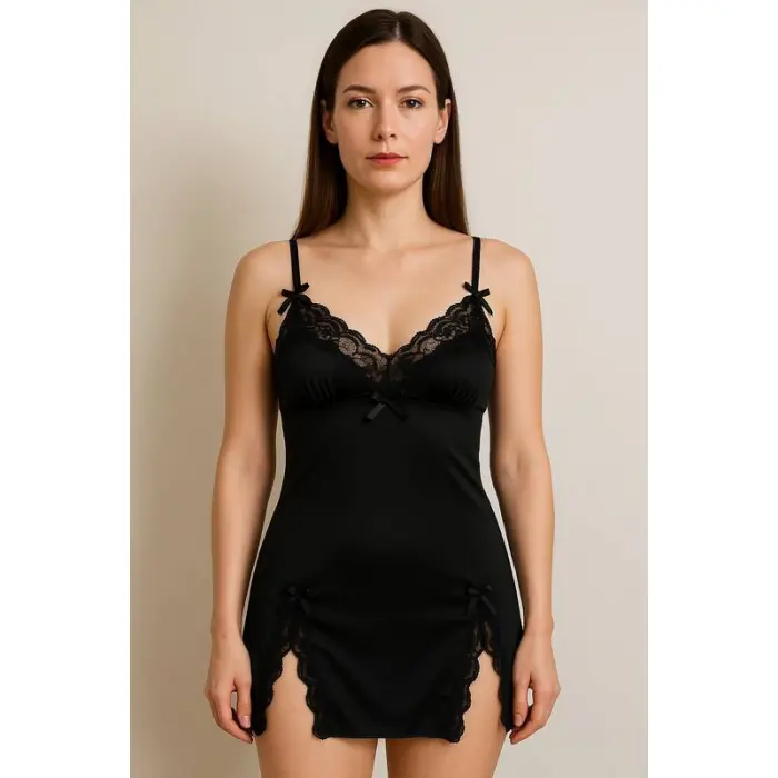 LYYN Dantel Detaylı Zarif Gecelik