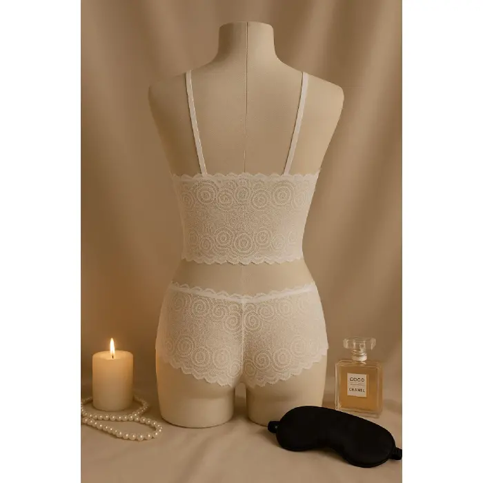 LYYN Kadın Beyaz Dantel Bralet Şort Takımı – Romantik ve Zarif İç Giyim
