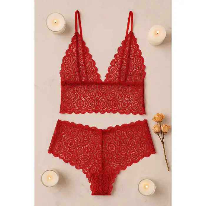 LYYN Kadın Kırmızı Dantel Bralet Şort Takımı – Tutkulu ve Çekici İç Giyim