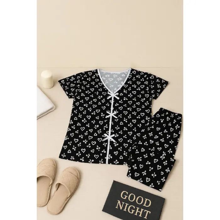 LYYN Kadın Siyah Beyaz Kalp Desenli Fiyonklu Kısa Kollu Pijama Takımı