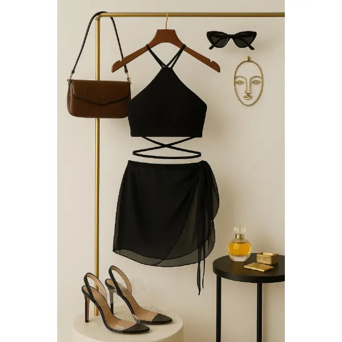 LYYN Kadın Siyah Çapraz Bağlamalı Crop ve Pareo 2li Set