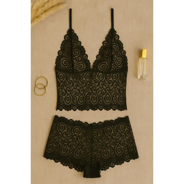 LYYN Kadın Siyah Dantel Bralet Şort Takımı – Şık, Zarif ve Feminen İç Giyim