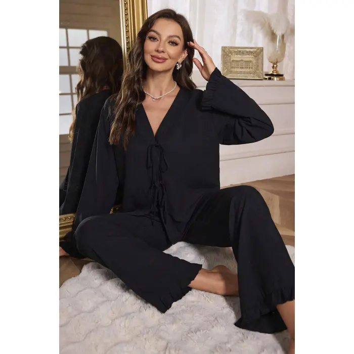 LYYN Kadın Siyah Önden Bağlamalı Kolu ve Paçası Fırfır Detaylı Uzun Kollu Pijama Takımı