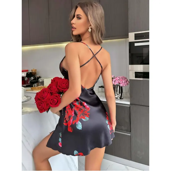 LYYN Kadın Siyah Saten Askılı Dantel Detaylı Gül Çicek Baskılı Gecelik 2221