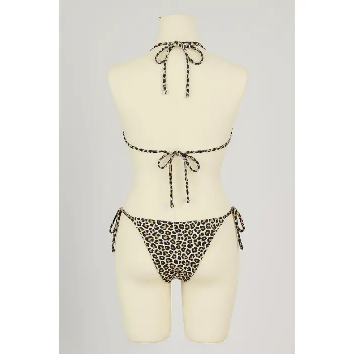 LYYN Kadın Siyah ve Leopar Detaylı Yandan Bağlamalı Bikini Takımı