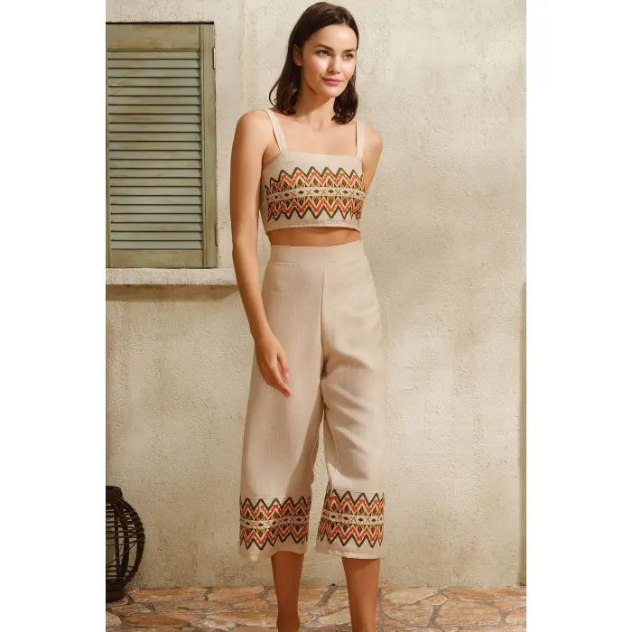 LYYN Kalın Askılı Oyuk U Yaka Geometrik Yazlık Uzun Nakış Detaylı Pijama Takımı