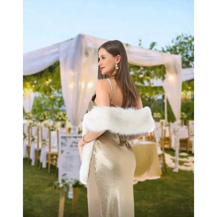 LYYN Kürk Orijinal Beyaz Seksi Omuzluk Şık Kürk