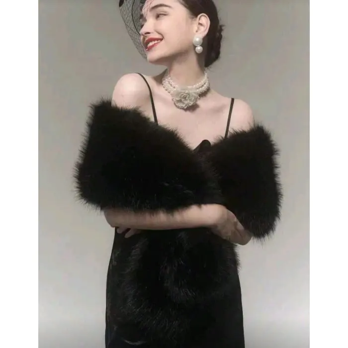 LYYN Kürk Orijinal Siyah Seksi Omuzluk Şık Kürk