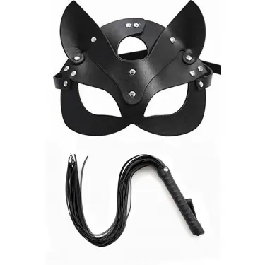 Fantezi Maske Ve Kırbaç