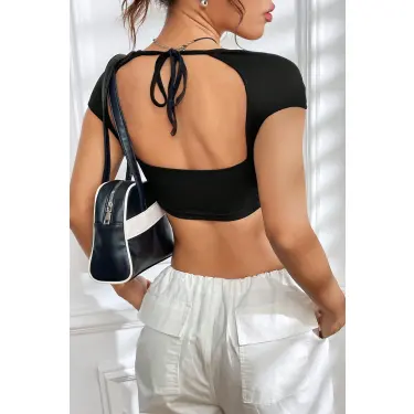 Kadın Siyah Sırt Dekolteli ve Boyundan Bağlamalı Yarım Kol Crop Top Bluz