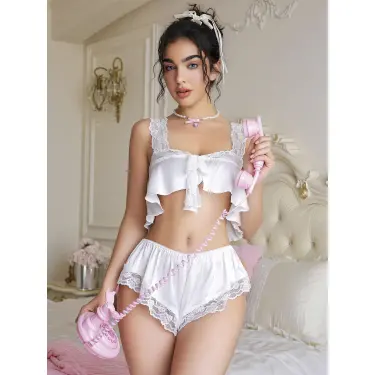 LYYN Arias Closet Beyaz Dantel İşlemeli Sütyenli Saten Şortlu Takım
