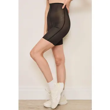 LYYN Siyah Paçalı Şort Korse