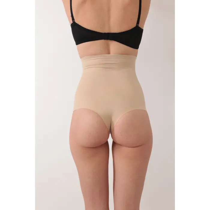 LYYN Ten Lazer Kesim String Tanga Korse