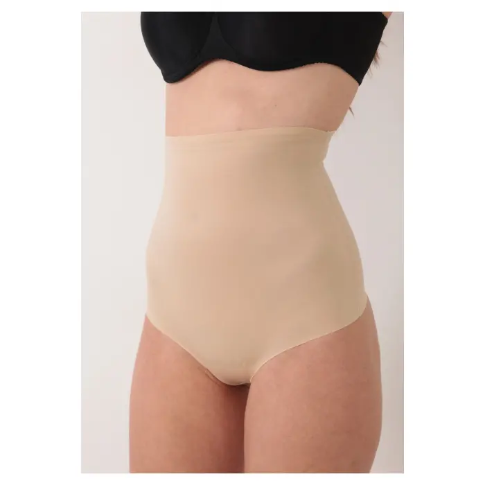 LYYN Ten Lazer Kesim String Tanga Korse