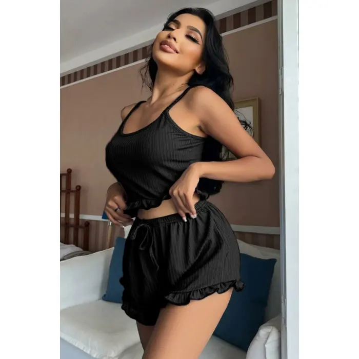 Siyah Mini Arkası Çapraz İpli Şortlu Pijamatakımı