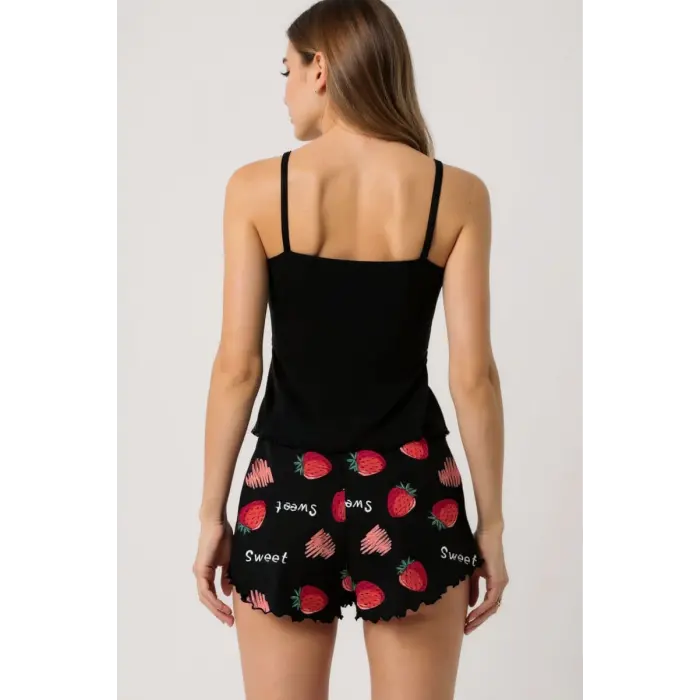 LYYN Çilek Baskılı Siyah Askılı Şortlu Pijama Takımı