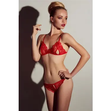 LYYN Kırmızı Dantelli Fantazi Sütyen Ve G-string Takım Tm2048