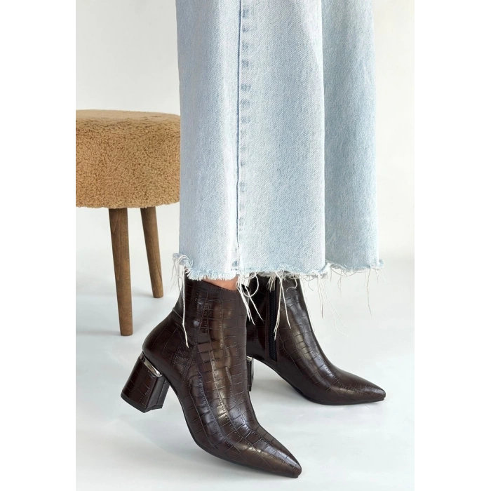 Meça Kahverengi Cilt Topuklu Bot