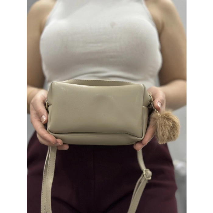 Ponpon vizon cilt çanta