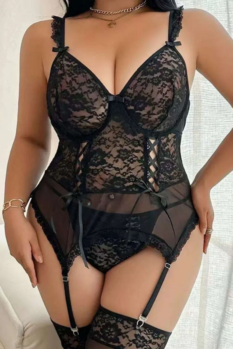 Curvy Siyah Dantel İşlemeli Jartiyer ve Çorap Seti | Lüks Büyük Beden Koleksiyonu