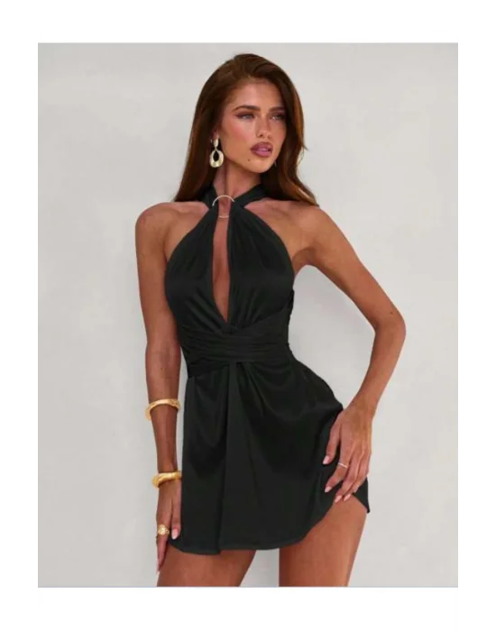 Siyah Büzgü Detaylı ve Metal Halka Aksesuarlı Mini Elbise | Dark Glam Koleksiyonu