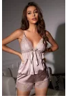 Soğuk Bej Dantel Detaylı V Yaka Saten Şortlu Takım | Nude Luxury Koleksiyonu