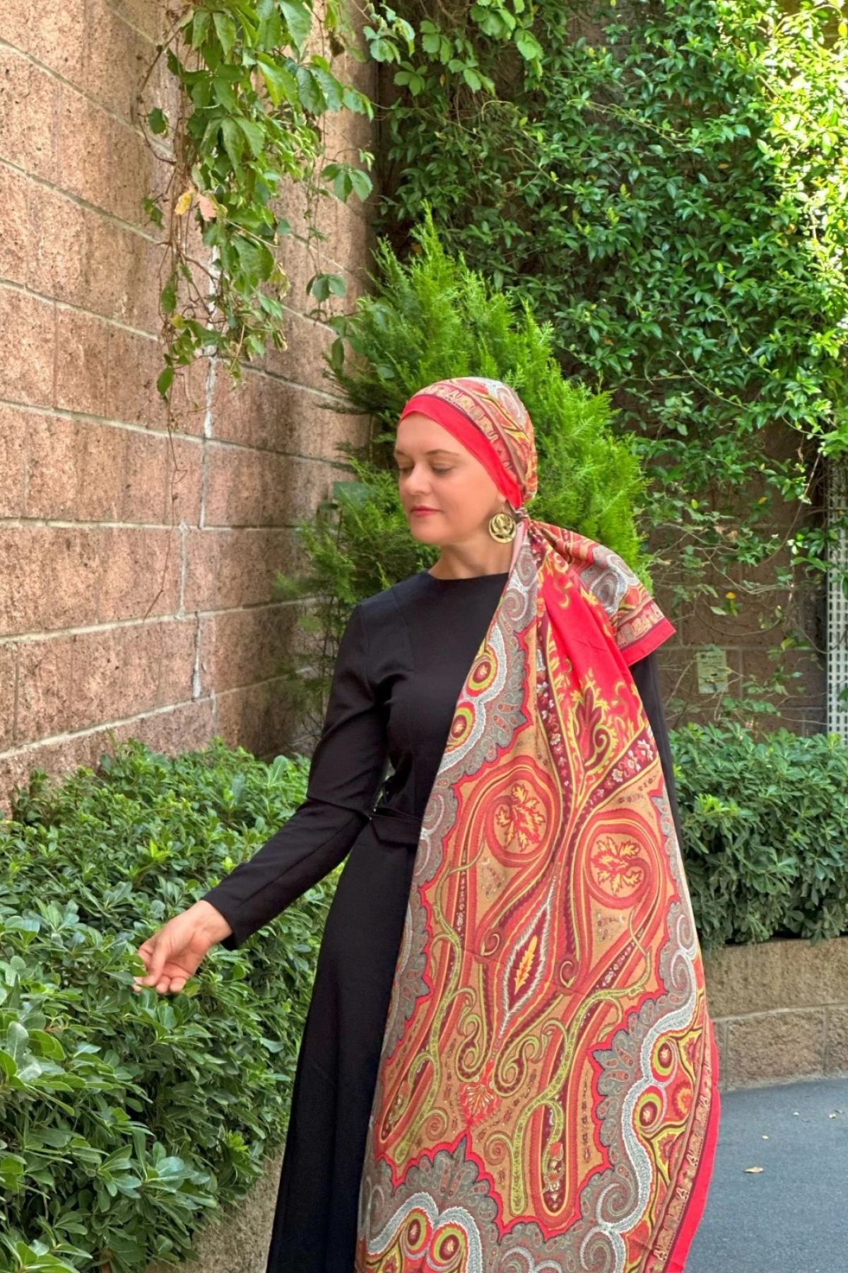 Arvena - Retro Desen Şal - Nar Çiçeği