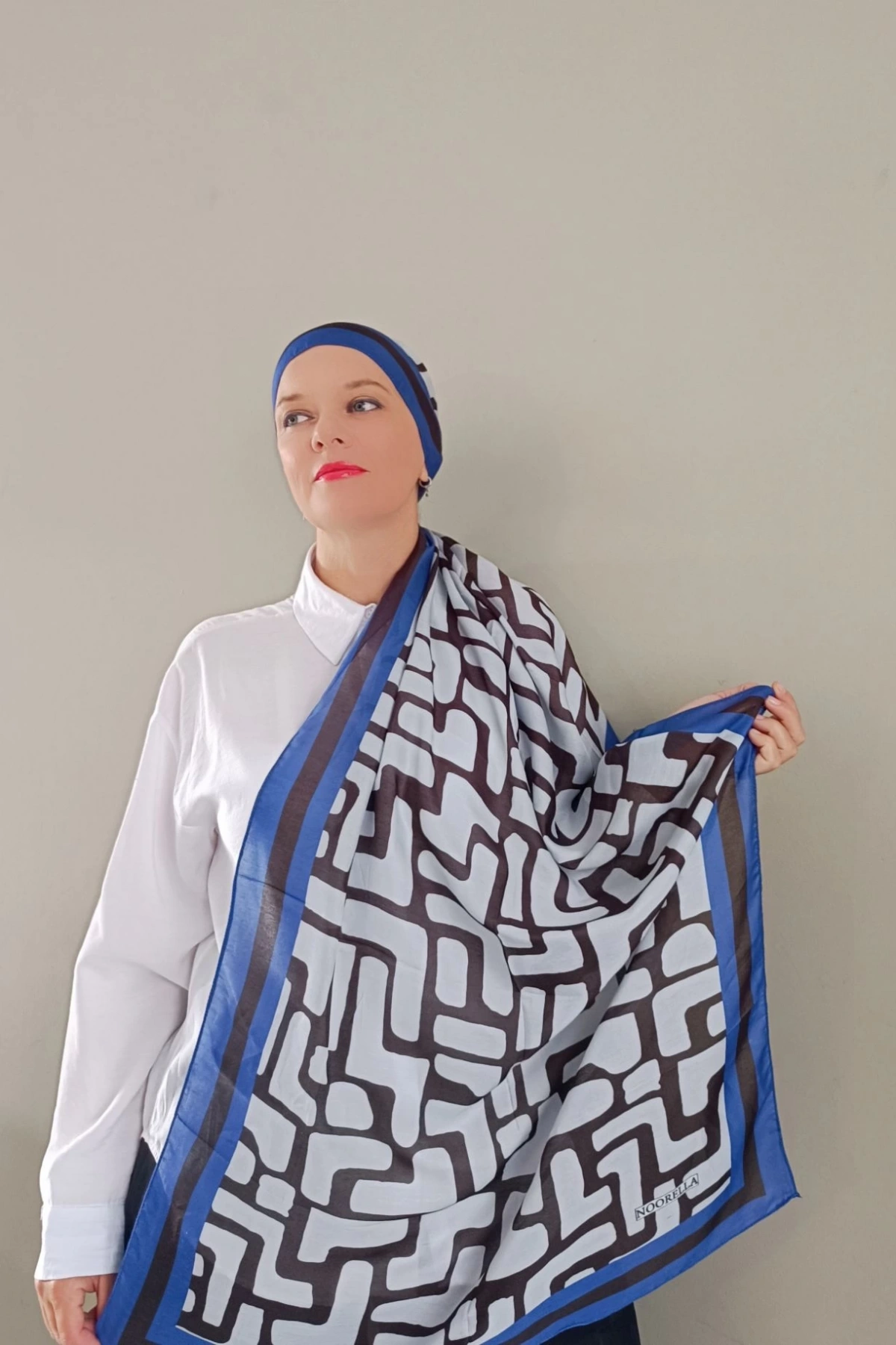 Mira Geometrik Desenli Şal - Saks