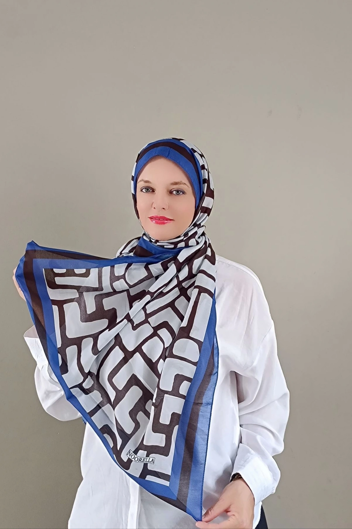 Mira Geometrik Desenli Şal - Saks