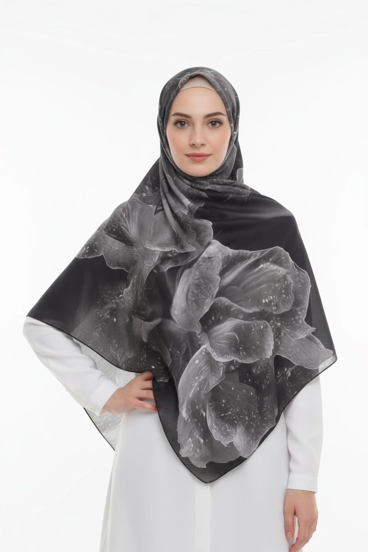 Mireya - Çiçekli Floral Desenli Şal - Siyah