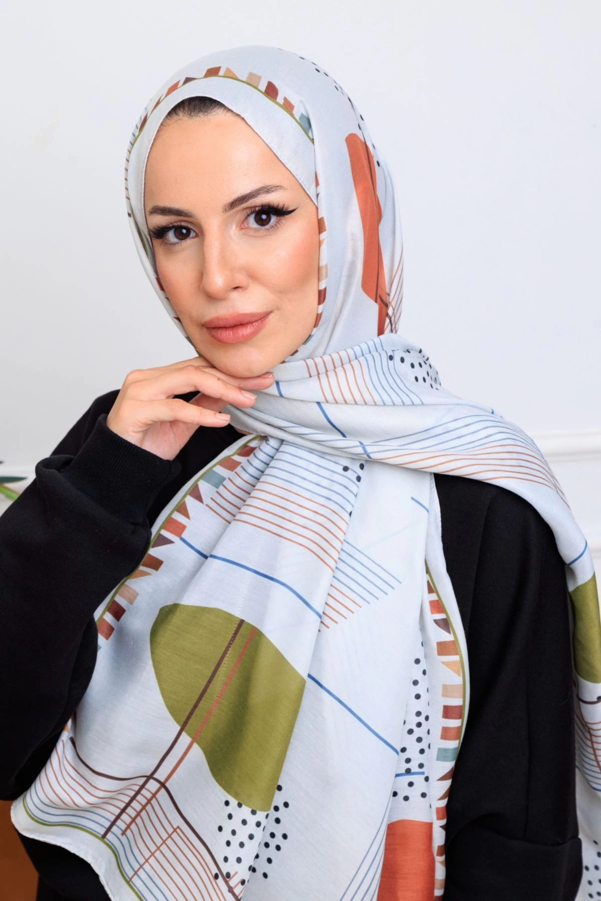 Modra Geometrik Desenli Şal - Zeytin