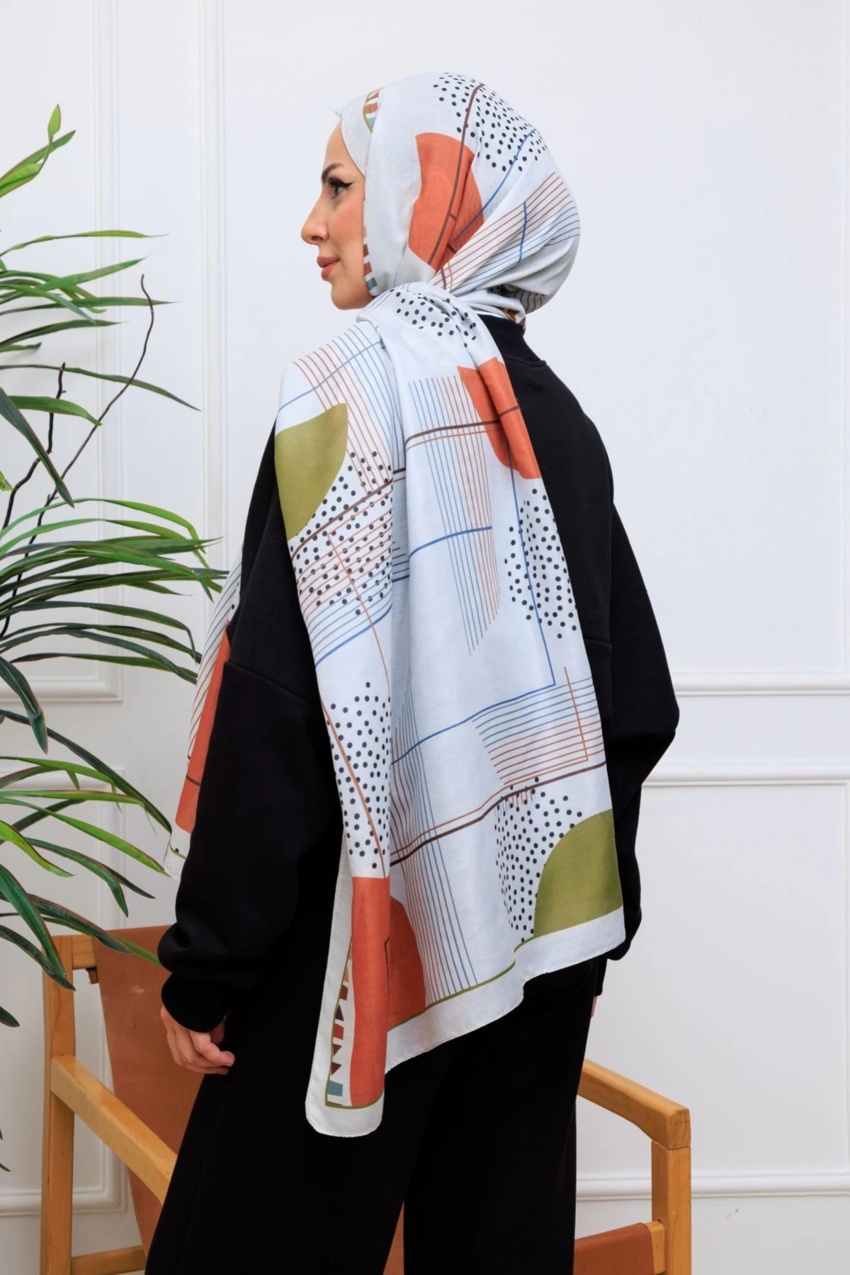 Modra Geometrik Desenli Şal - Zeytin