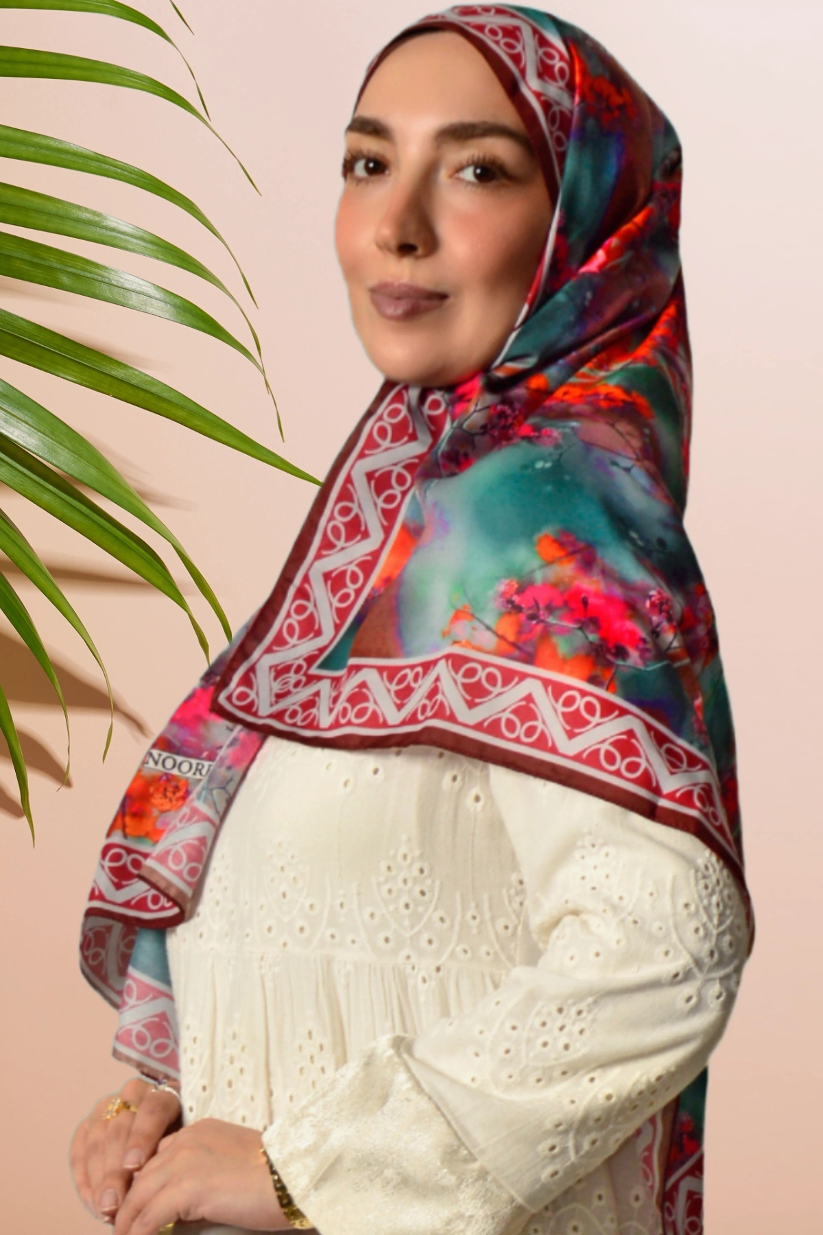 Vela Dalga Benzeri Kıvrımlı Ve Pastel Tonlu Şal - Kırmızı