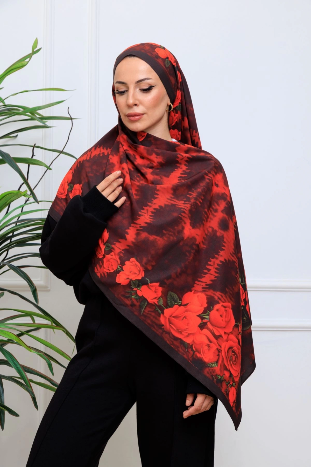 Velda Gül Desenli Şal - Kırmızı