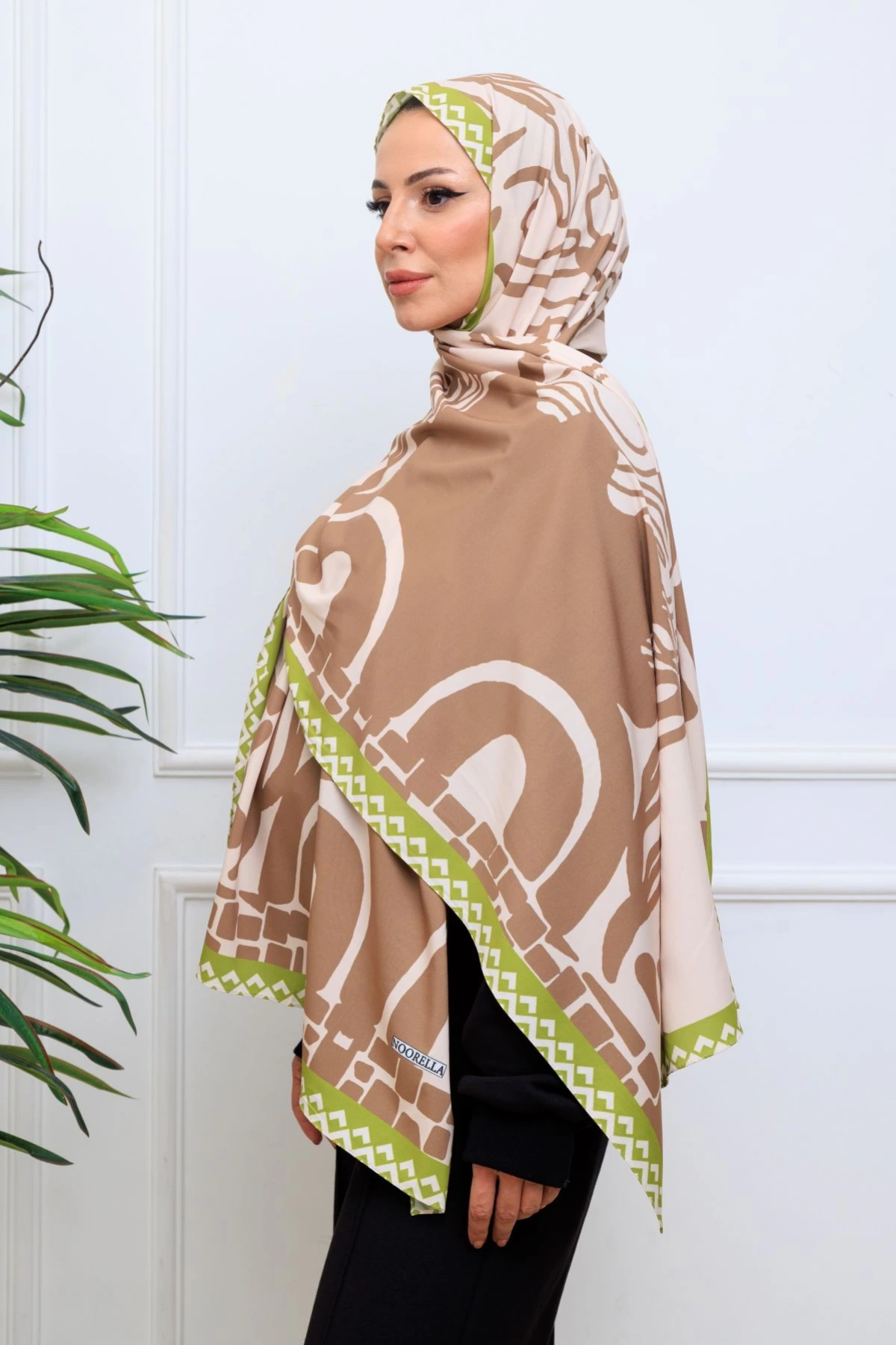 Zerra Geometrik Detaylı Şal - Bej