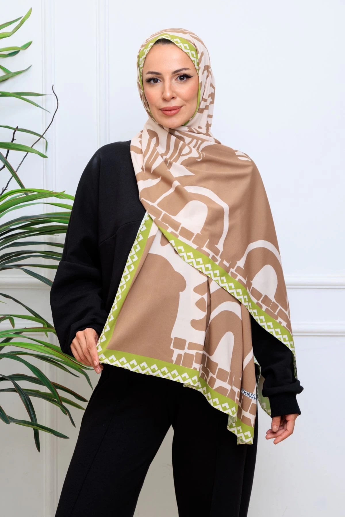 Zerra Geometrik Detaylı Şal - Bej