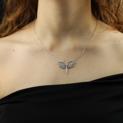 925 Ayar Gümüş Melek Kolyesi