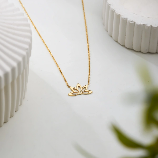 14 Ayar Altın Lotus Çiçeği Kolye