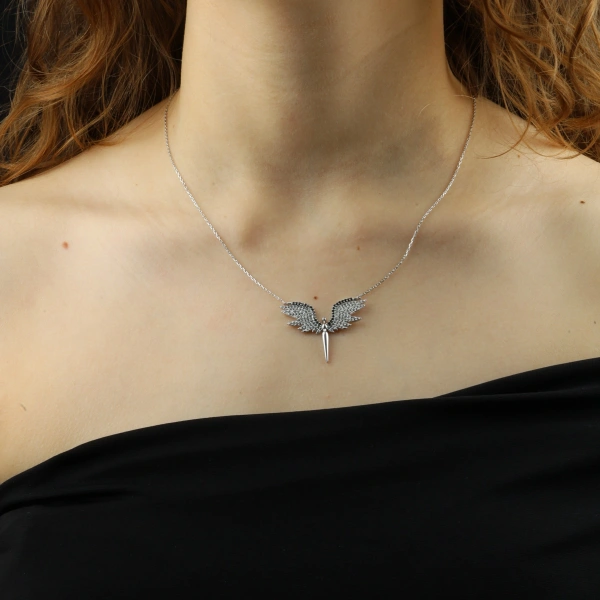 925 Ayar Gümüş Melek Kolyesi