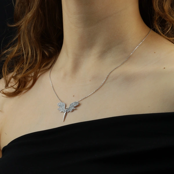 925 Ayar Gümüş Melek Kolyesi