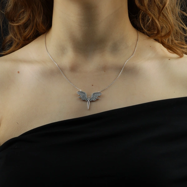 925 Ayar Gümüş Melek Kolyesi